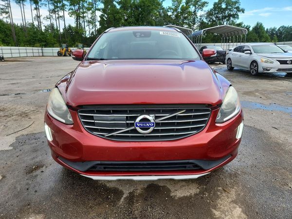 2017 VOLVO XC60 Inscription