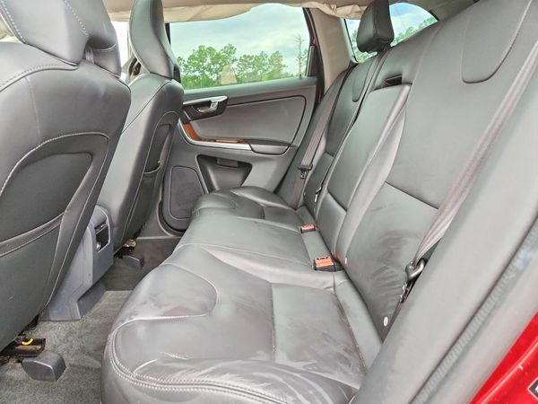 2017 VOLVO XC60 Inscription