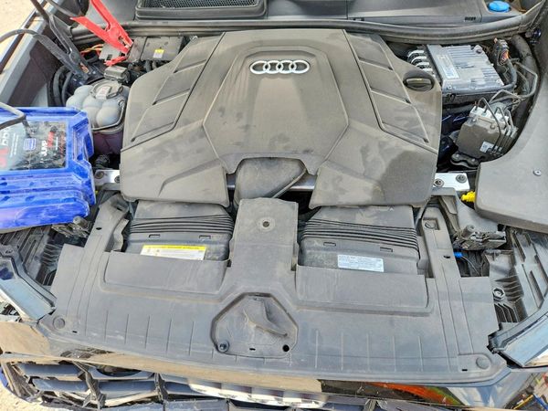2021 AUDI Q8
