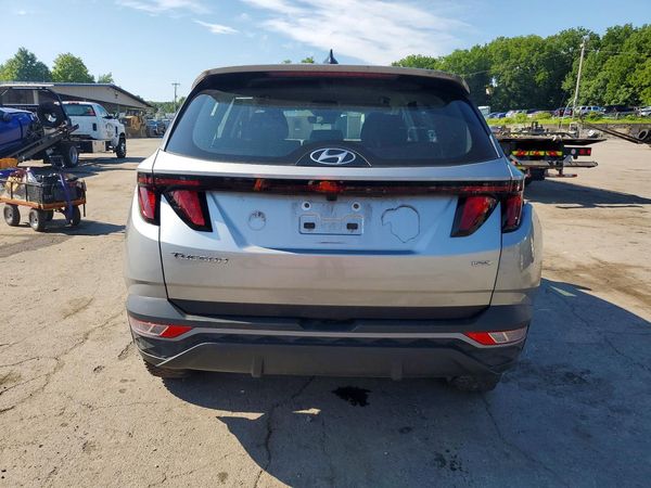 2024 HYUNDAI TUCSON SE