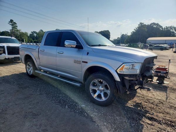 2015 RAM 1500 Laramie