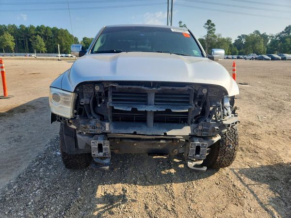2015 RAM 1500 Laramie