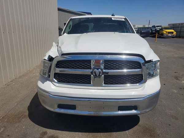 2023 RAM 1500 SLT