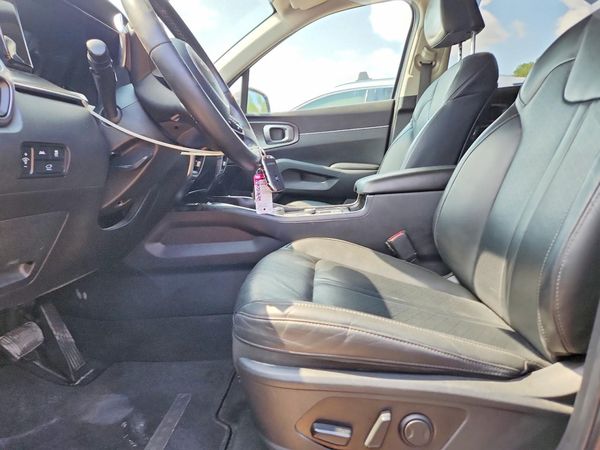 2023 KIA SORENTO