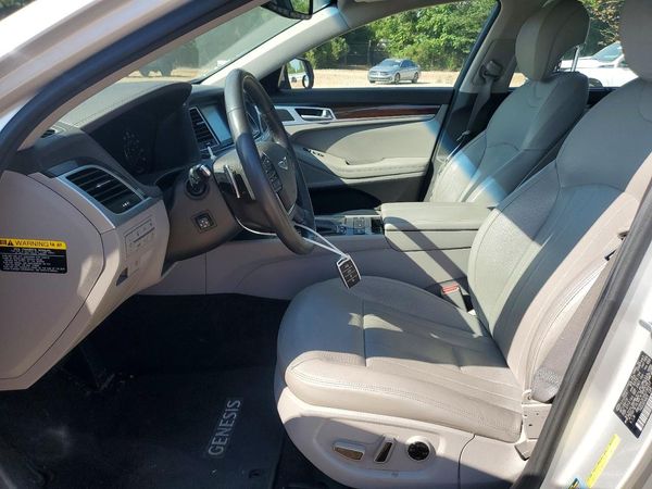 2017 GENESIS G80