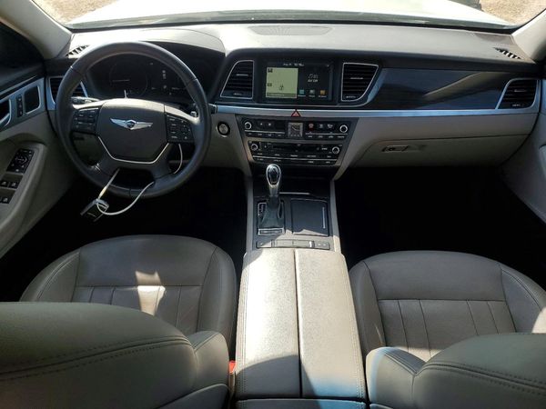 2017 GENESIS G80