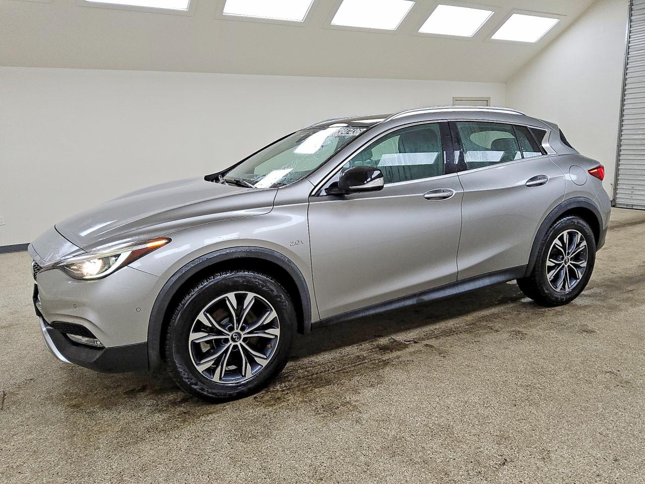 2018 INFINITI QX30 — Front 3/4