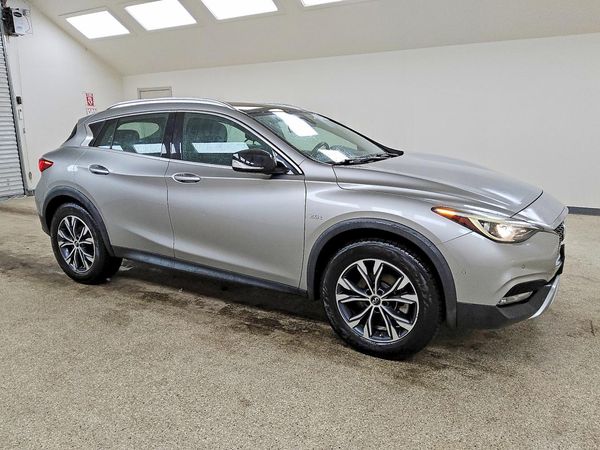 2018 INFINITI QX30 — Passenger 3/4