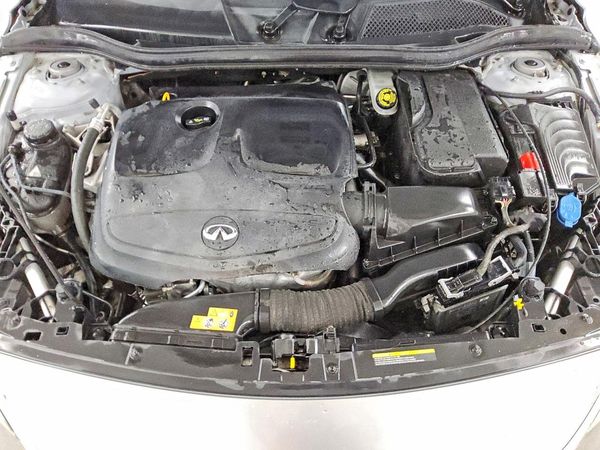 2018 INFINITI QX30 — Engine bay