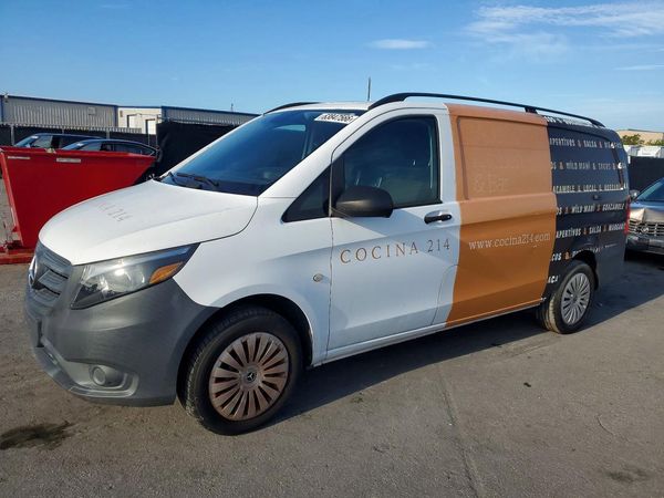2018 MERCEDES-BENZ METRIS