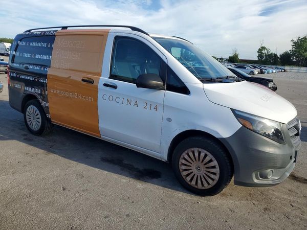 2018 MERCEDES-BENZ METRIS