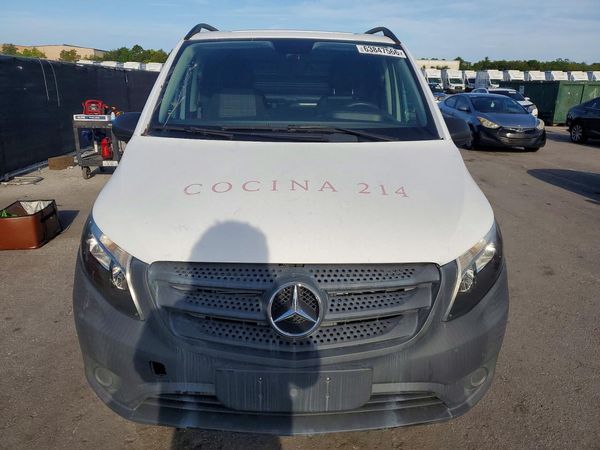 2018 MERCEDES-BENZ METRIS