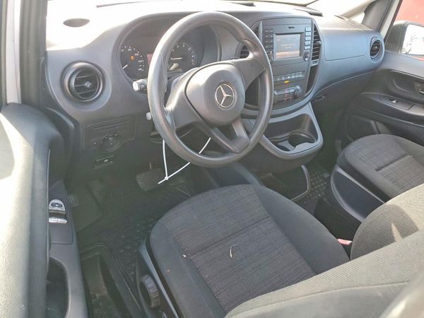 2018 MERCEDES-BENZ METRIS