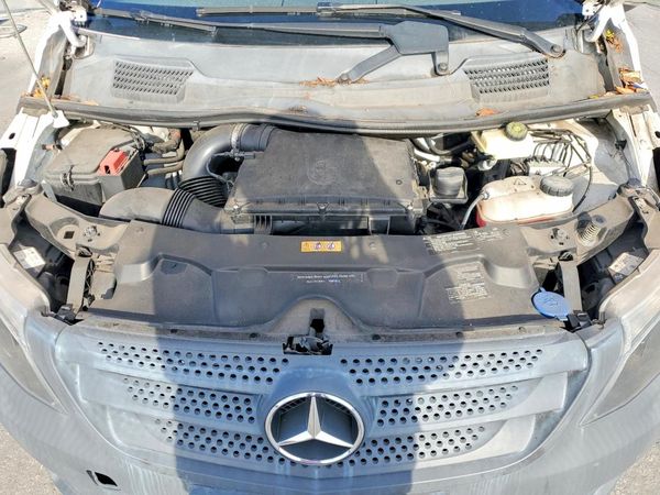 2018 MERCEDES-BENZ METRIS