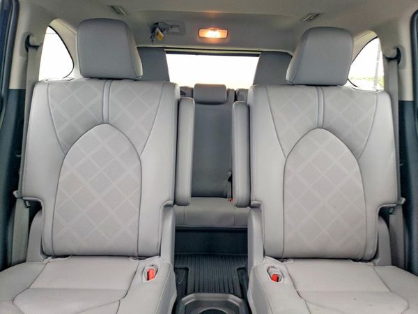 2026 TOYOTA HIGHLANDER Platinum — SUVN