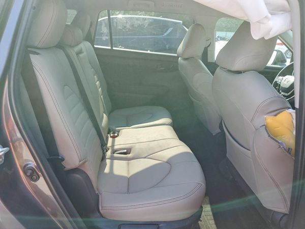 2023 TOYOTA HIGHLANDER