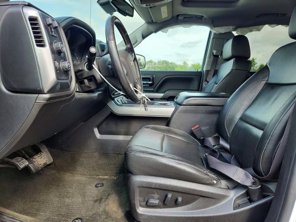 2017 CHEVROLET SILVERADO LTZ — DENT