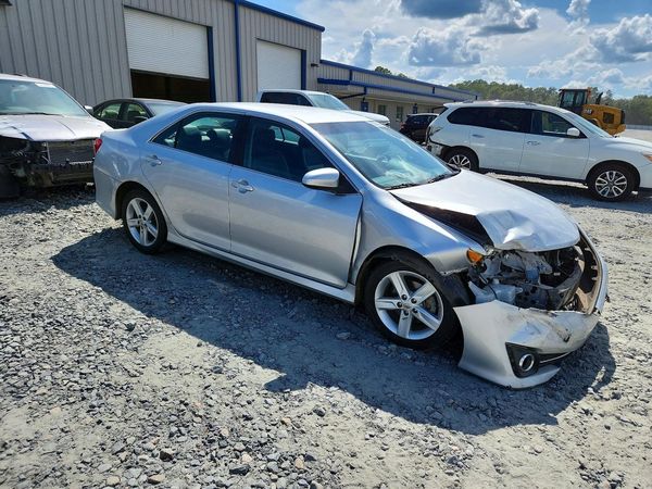 2013 TOYOTA CAMRY