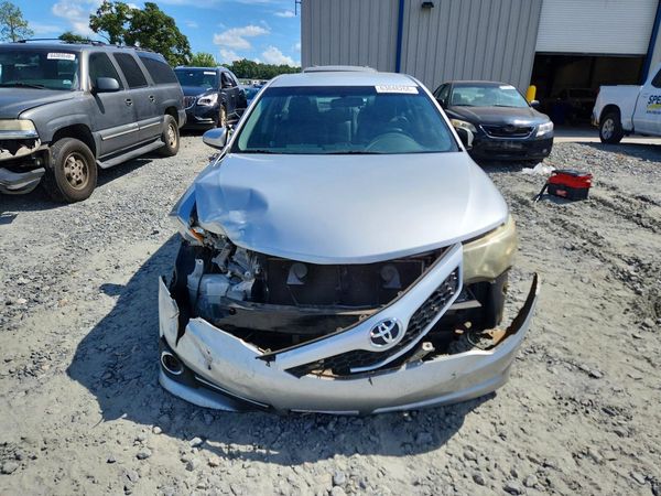 2013 TOYOTA CAMRY