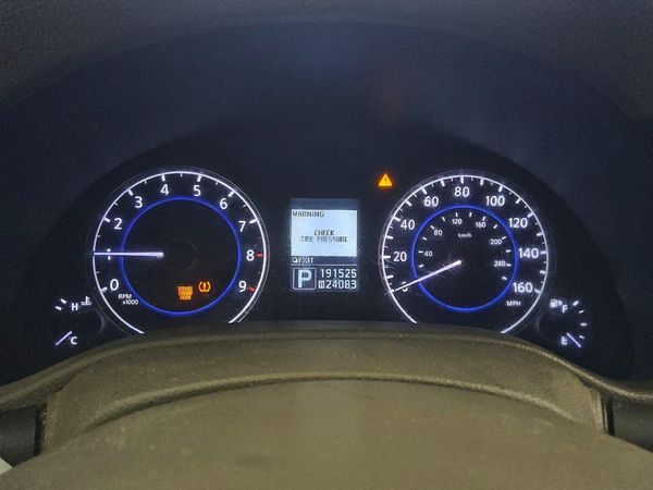 2012 INFINITI G25