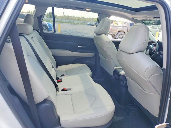 2025 TOYOTA GRAND HIGHLANDER