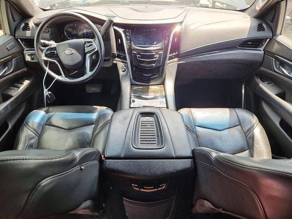 2018 CADILLAC ESCALADE