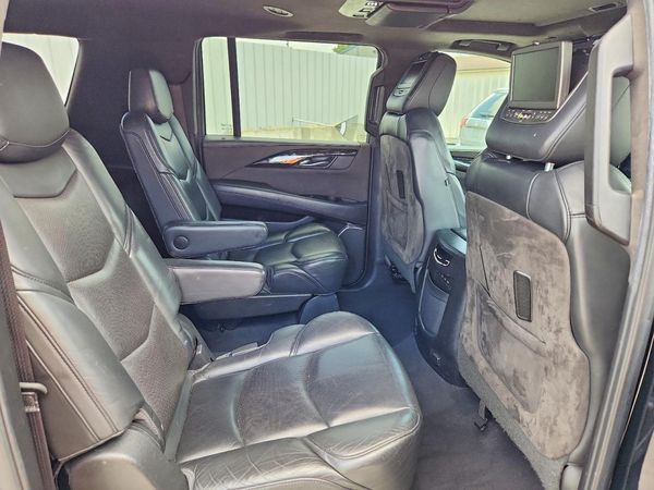 2018 CADILLAC ESCALADE