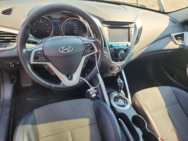 2013 HYUNDAI VELOSTER