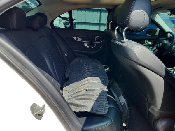 2016 MERCEDES-BENZ C C300