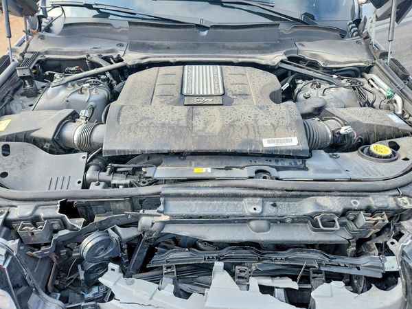 2022 LAND ROVER RANGE ROVER SPORT SVR / SVR Carbon Edition