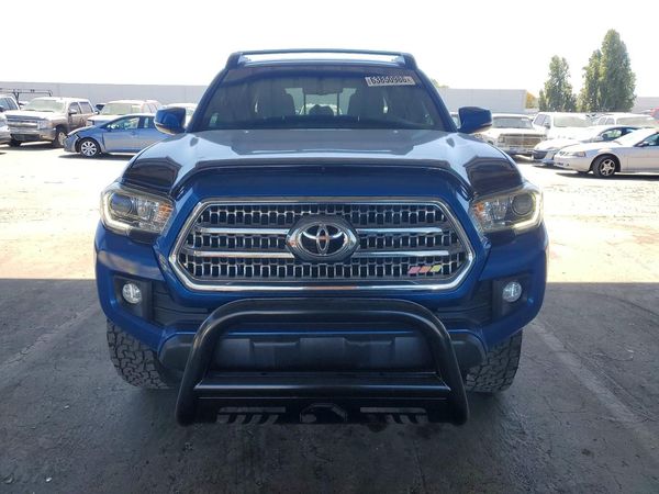 2017 TOYOTA TACOMA