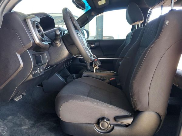 2017 TOYOTA TACOMA