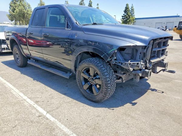2019 RAM 1500 CLASSIC SLT