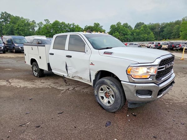 2024 RAM 3500 TRADESMAN CREW CAB 4X4