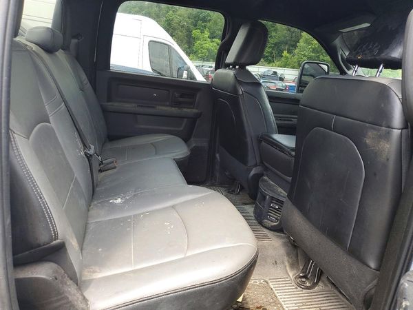 2024 RAM 3500 TRADESMAN CREW CAB 4X4
