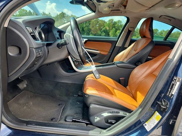 2012 VOLVO S60