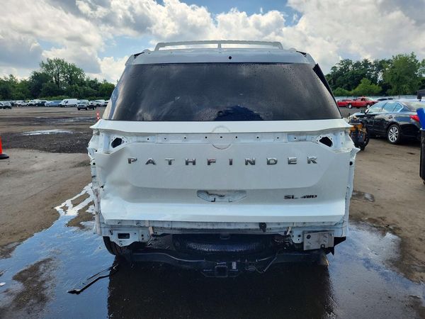 2024 NISSAN PATHFINDER SL