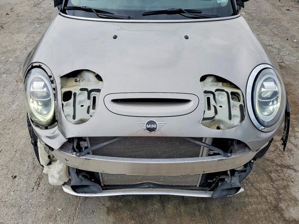 2019 MINI COOPER