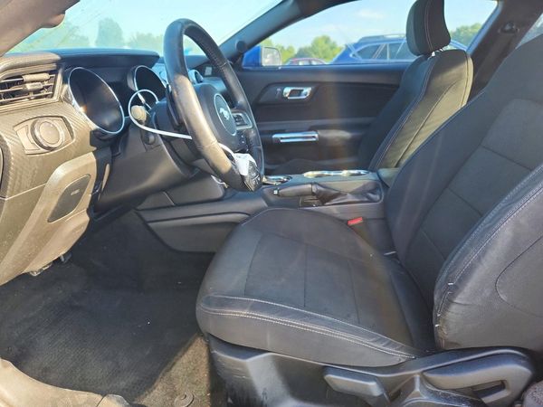 2017 FORD MUSTANG V6 Coupe