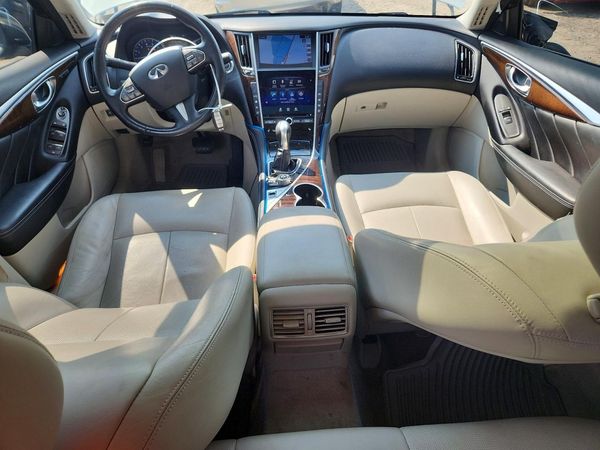 2015 INFINITI Q50