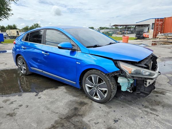 2017 HYUNDAI IONIQ SEL