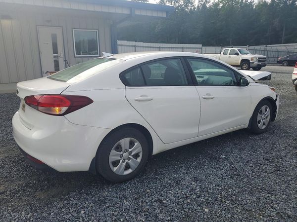 2018 KIA FORTE LX Base
