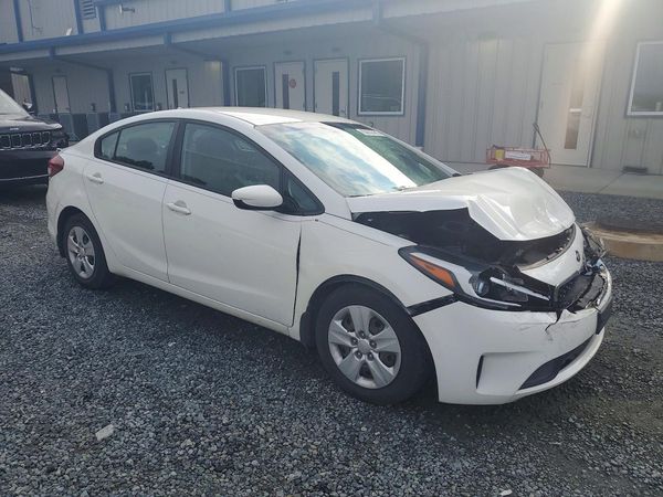2018 KIA FORTE LX Base