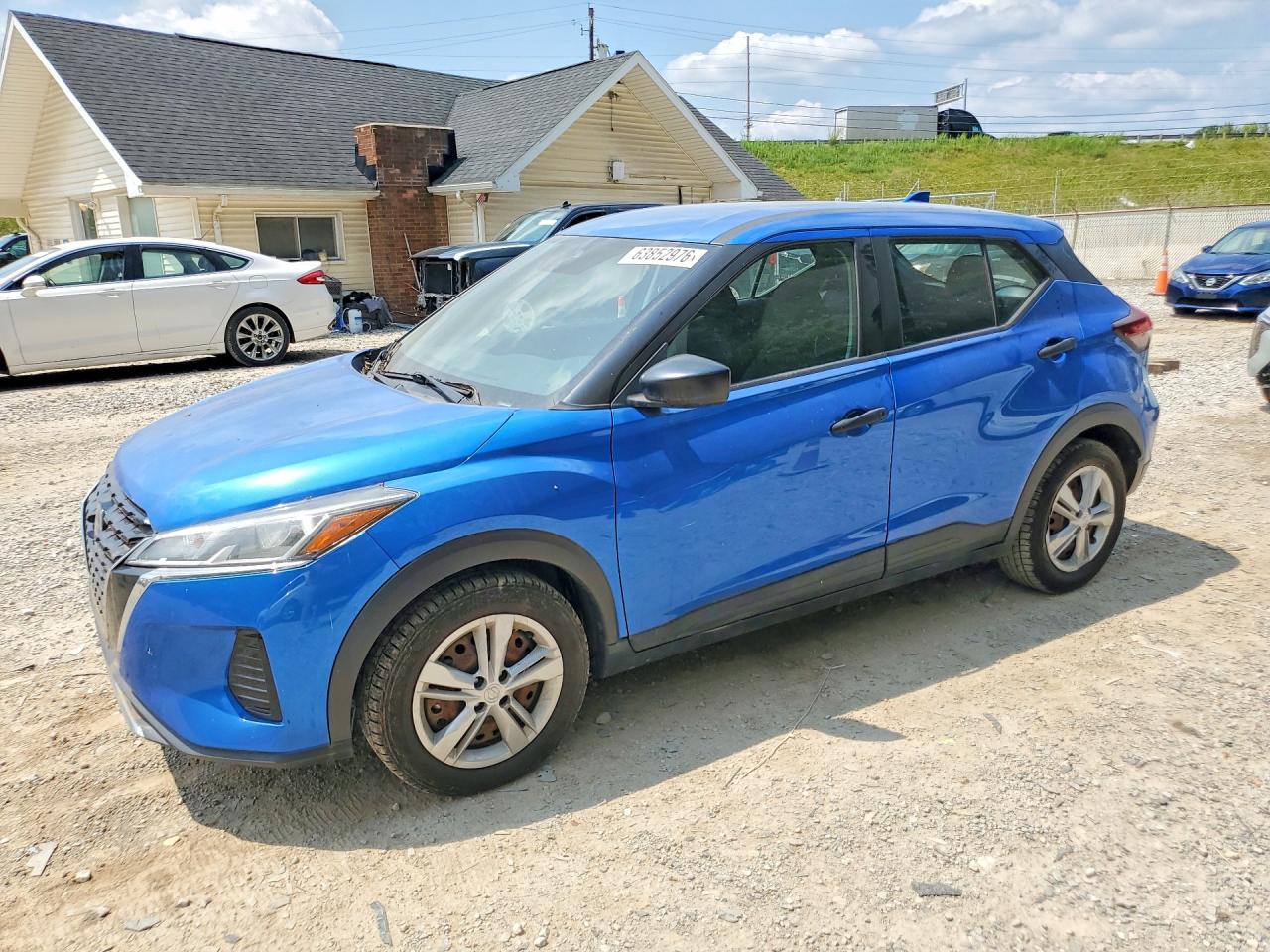2021 NISSAN KICKS