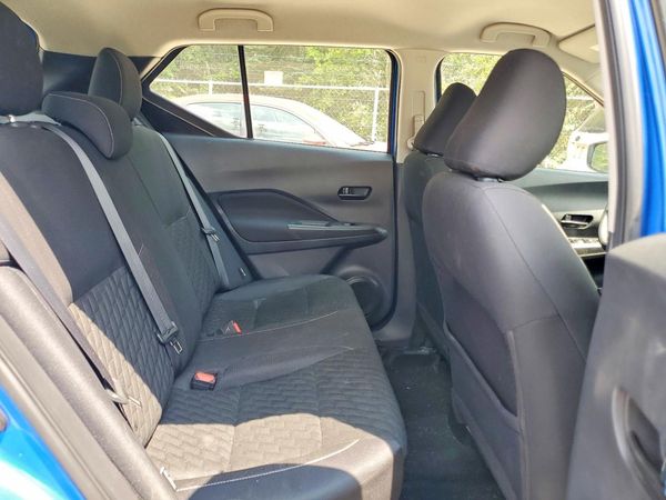 2021 NISSAN KICKS
