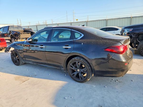 2015 INFINITI Q70