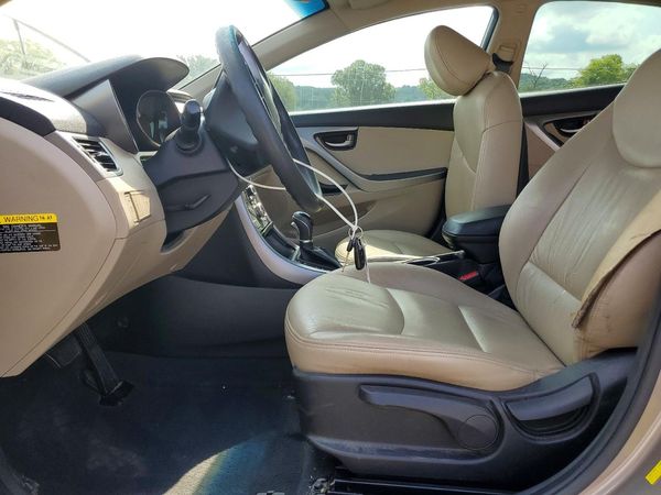 2016 HYUNDAI ELANTRA