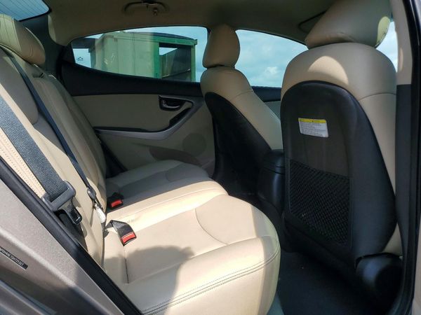 2016 HYUNDAI ELANTRA