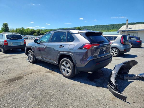 2025 TOYOTA RAV4 LE