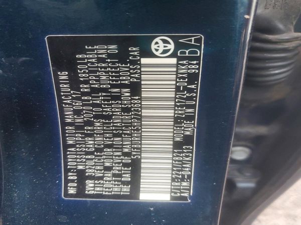 2017 TOYOTA COROLLA